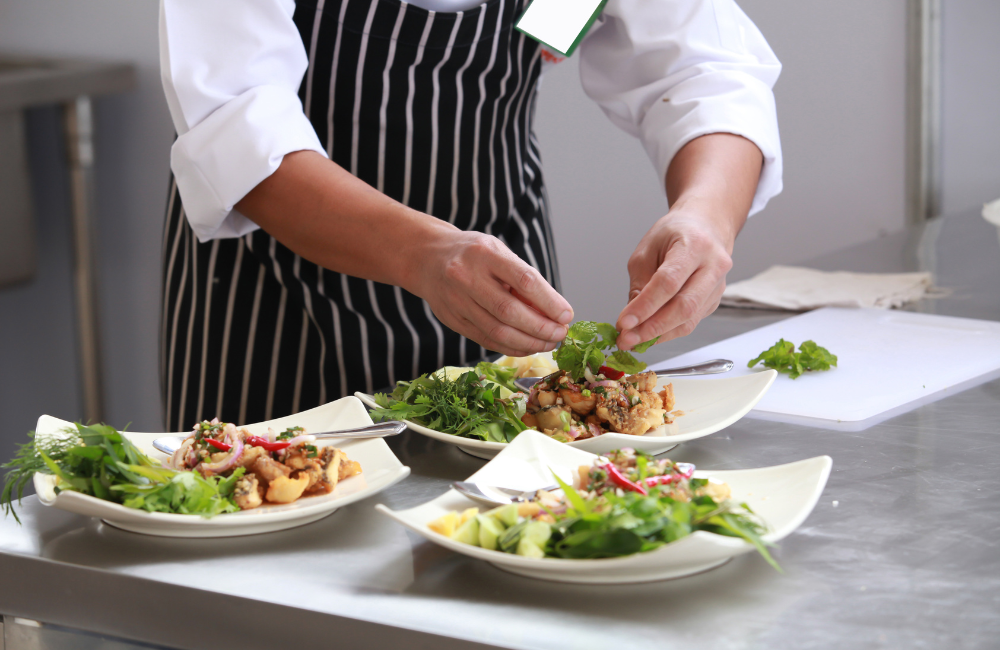 10 Tips to Improve Restaurant Operations